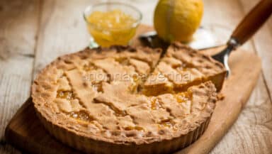 Crostata di quinoa con composta di ananas