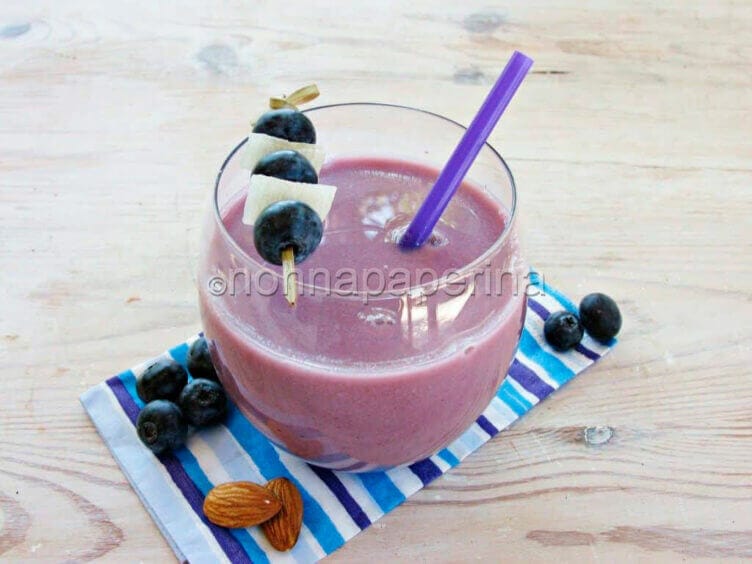 Aloe e latte di mandorle: un rimedio amico dell’intestino Aloe e latte di mandorle