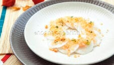 Banh Beo, dei tortini di riso deliziosi con gamberi al vapore Banh Beo, dei tortini di riso deliziosi con gamberi al vapore