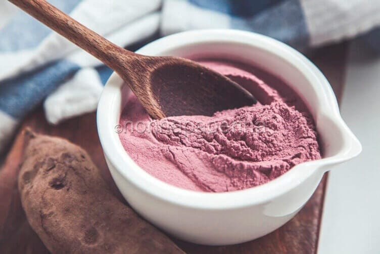 Farina di patate dolci viola: una soluzione senza glutine Farina di patate dolci viola