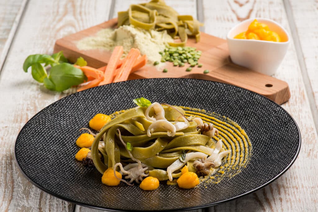 tagliatelle con farina di pisel tagliatelle con farina di pisel