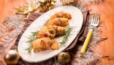 Involtini di pollo al forno con bacon: un antipasto gustoso Involtini di pollo al forno con bacon: un antipasto gustoso