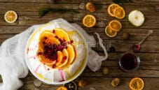 Pavlova con crema pasticcera all’arancia, una torta unica