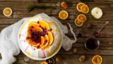 Pavlova con crema pasticcera all’arancia, una torta unica