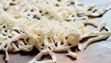 Pasta di riso e tapioca fatta in casa