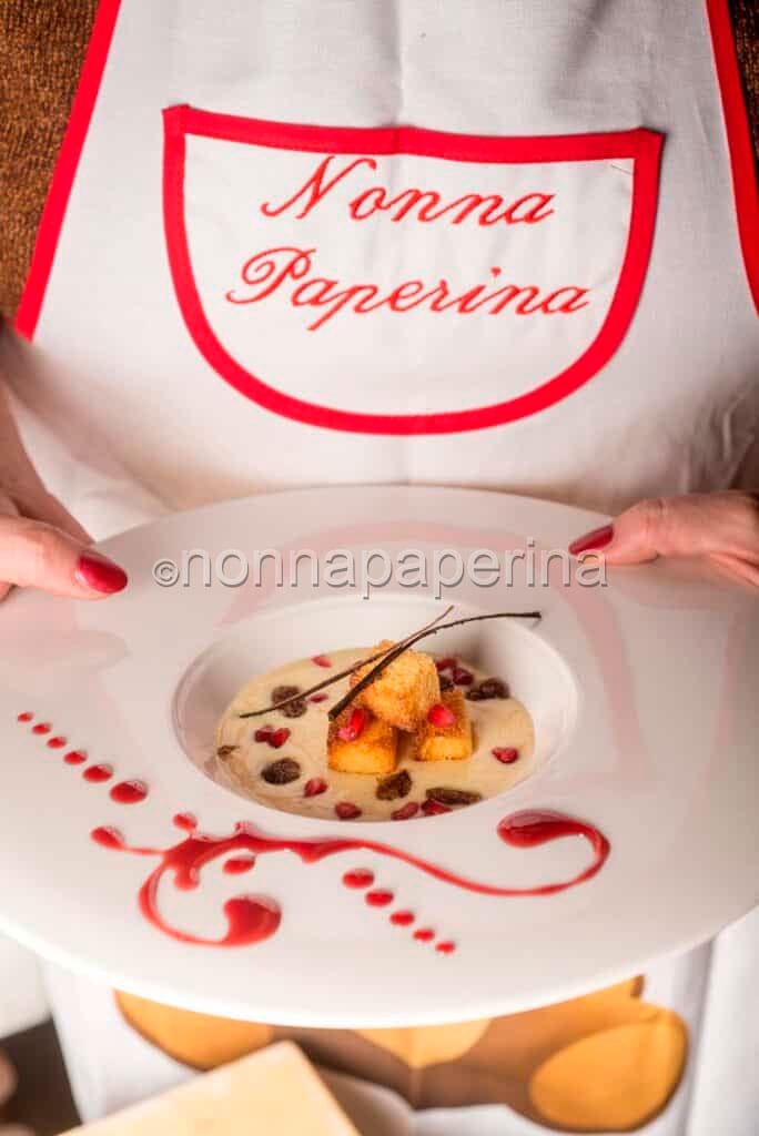 Pandoro con crema Chantilly