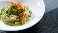 Pappardelle di riso e quinoa con zucchine e crudo