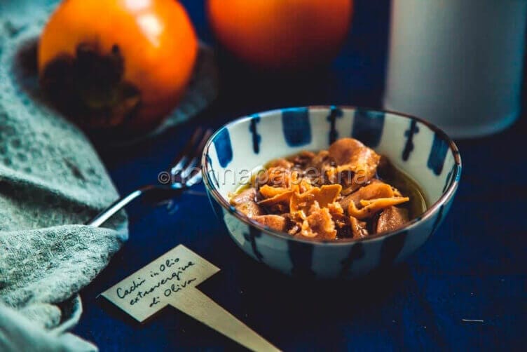 Cachi in olio extravergine, una pietanza speciale Cachi in olio extravergine