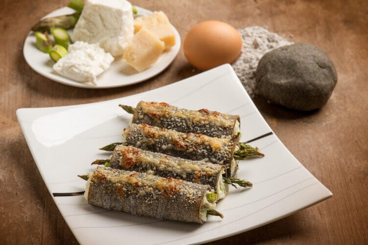 cannelloni con farina di fagioli neri