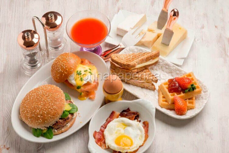 Se è tardi per la colazione prepariamoci un brunch Brunch