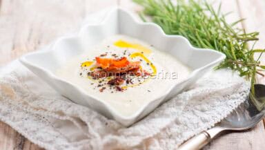 Crema di patate con polvere