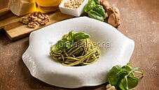 Spaghetti al pesto di basilico e noci: la tradizione