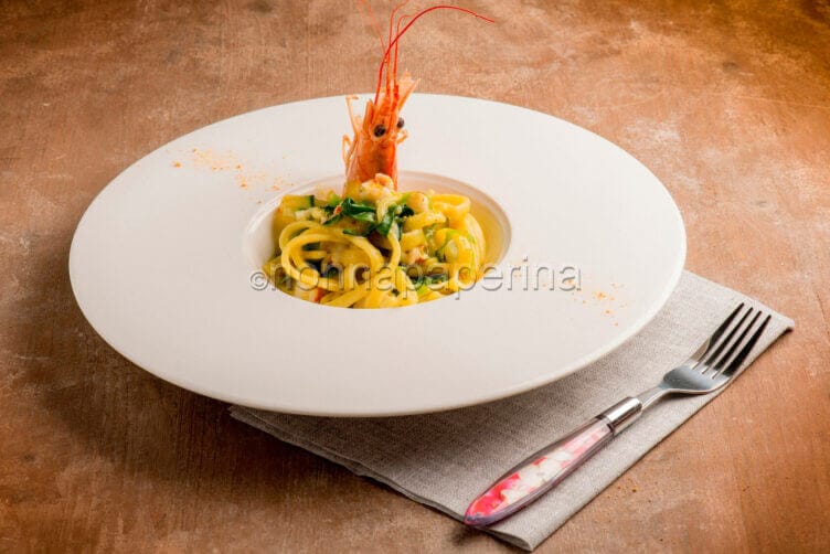 Strangozzi limone gamberi e zucchine