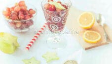 Una golosa granita di lamponi e uva rossa