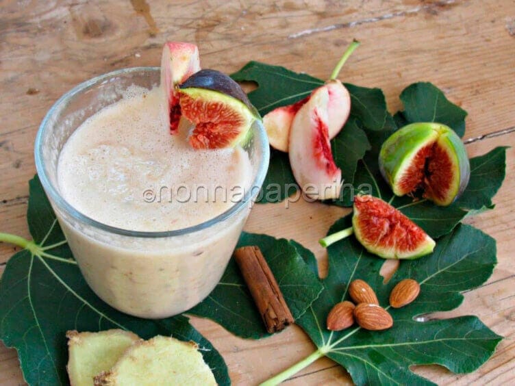 Frullato fichi e pesche con zenzero e cannella