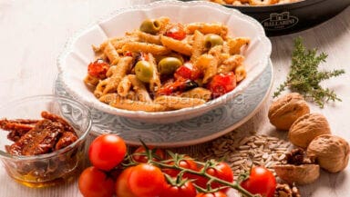 pasta al pesto mediterraneo