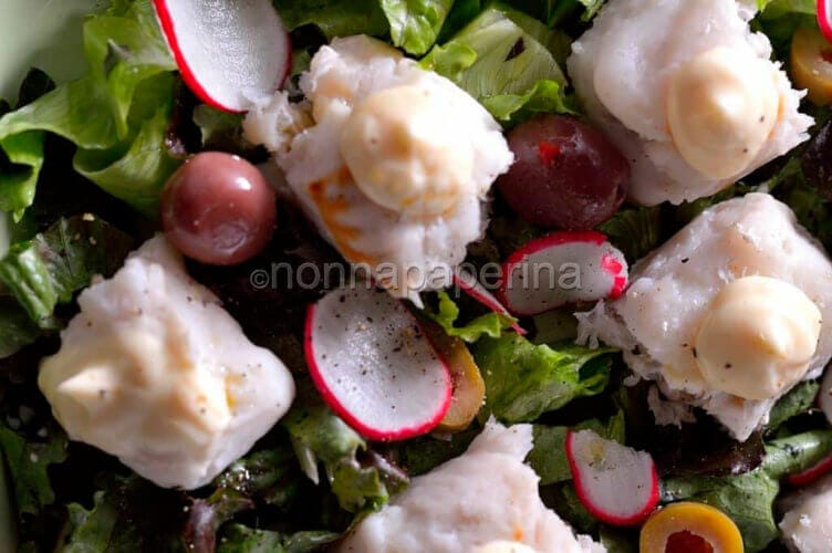 Insalata di baccala e maionese all'aglio