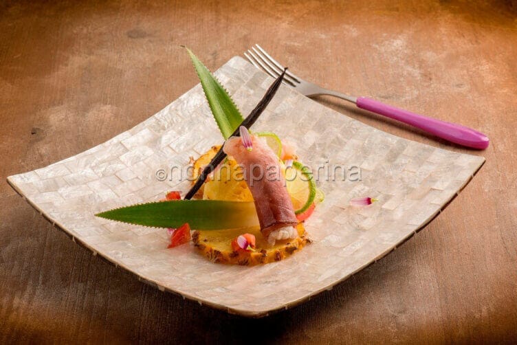 Involtino di gambero su ananas grigliato