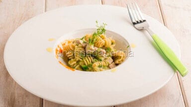 Fusilli integrali con pesto di zucchine