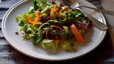 Insalata di avocado e pistacchi