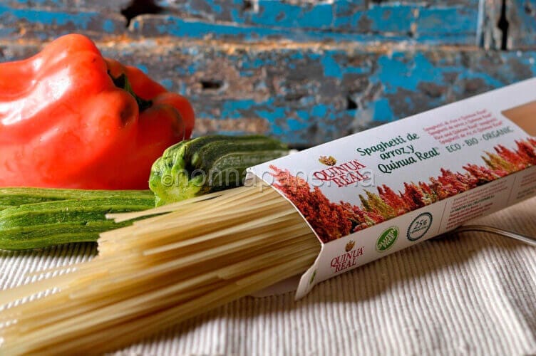 Spaghetti con zucchine e peperoni 