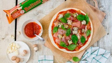 pizza speck, champignons e spinacini!
