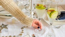 Cocktail analcolico zenzero e cannella per iniziare Cocktail analcolico zenzero e cannella per iniziare