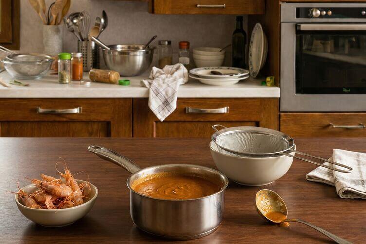 Filtrare senza fatica: consistenza vellutata, zero granelli bisque di gamberi