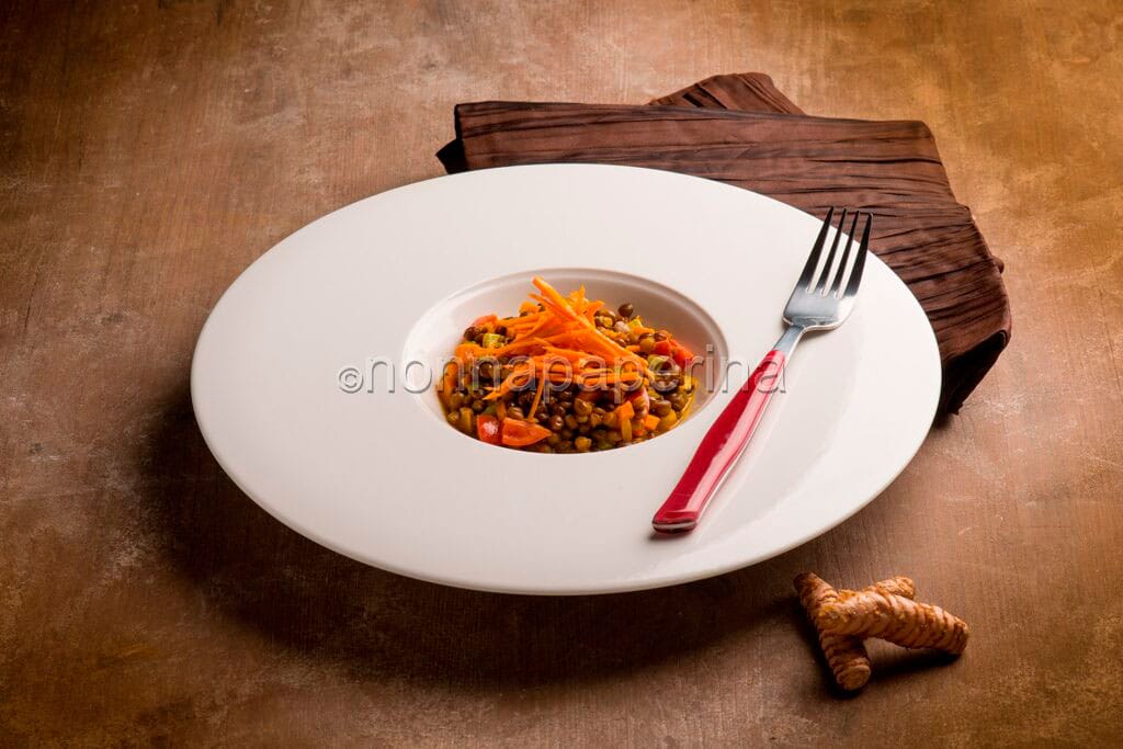 Lenticchie verdi mignon in guazzetto con curcuma