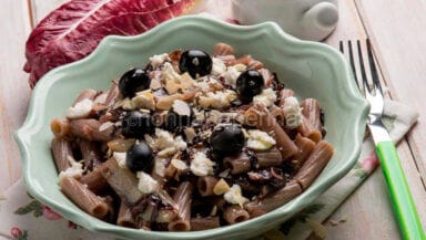Pasta al grano saraceno con radicchio