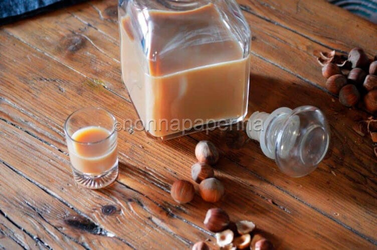 liquore alla crema di nocciole