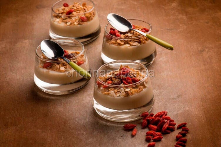 crema di mandorle e muesli
