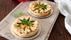 tartellette salate con asparagi