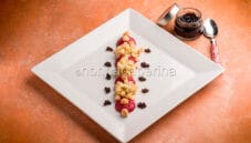 Dadolata di topinambur con pesto di barbabietole Dadolata di topinambur con pesto di barbabietole