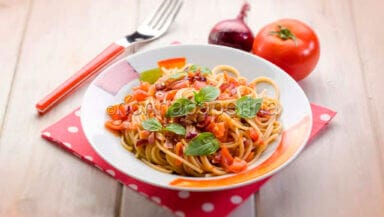 Spaghetti al pomodoro fresco