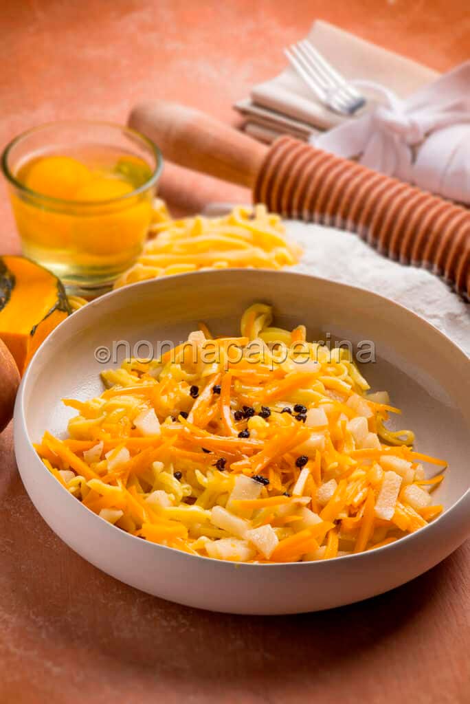 tagliatelle riso e tapioca con zucca e pere tagliatelle riso e tapioca con zucca e pere