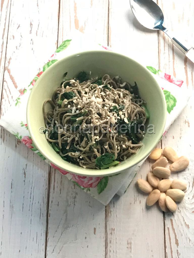 tagliolini di canapa con cavolo nero