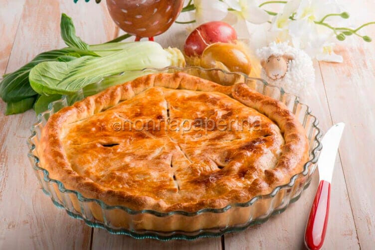 Torta salata con pak choi e champignon Torta salata con pak choi e champignon