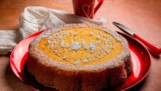 Tutto il gusto di una soffice torta all’arancia Tutto il gusto di una soffice torta all’arancia