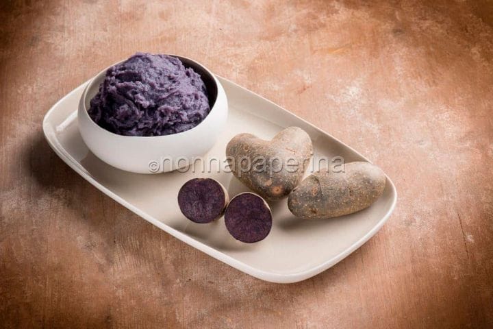 Purè di patate viola, un contorno buono, salutare e colorato