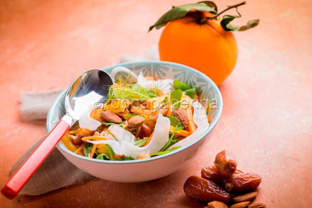 Insalata di datteri e arance