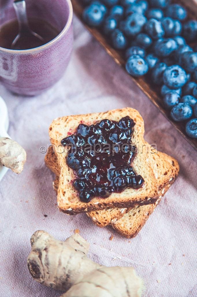 Confettura di mirtilli e zenzero Confettura di mirtilli e zenzero