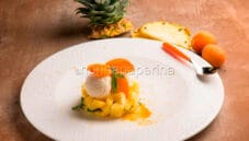Voglia di freschezza? Tartare di ananas con gelato