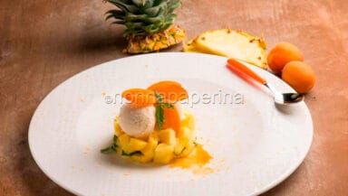 tartare di ananas con gelato