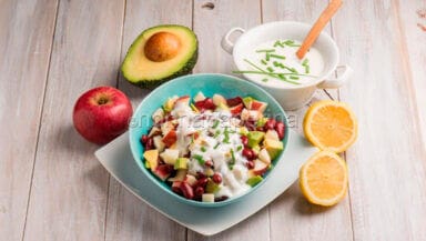 insalata di fagioli rossi con avocado e mela