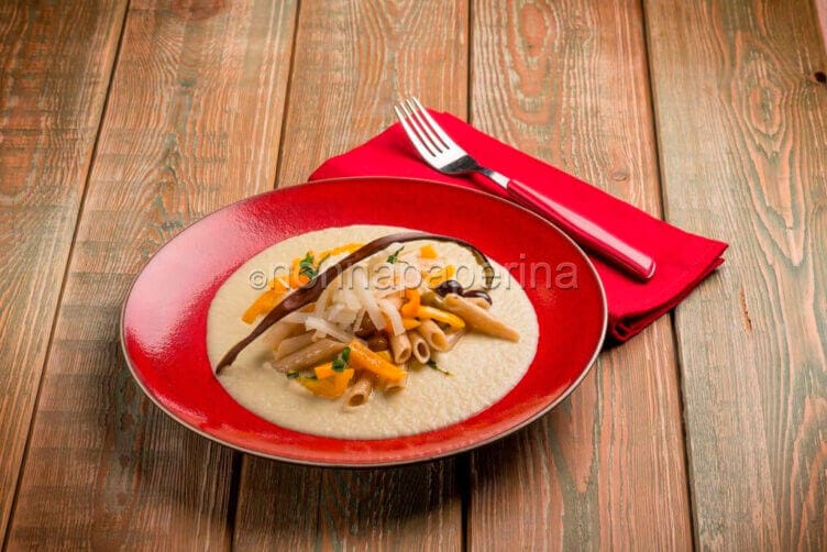 Pasta con peperoni: un primo super gustoso Pasta con peperoni