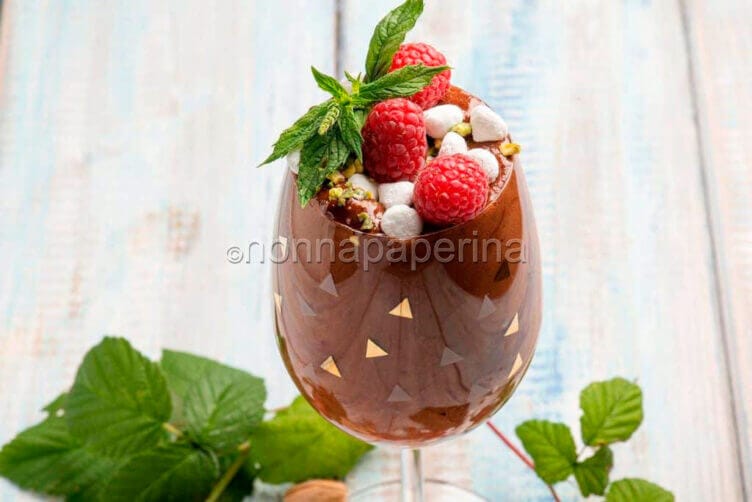 Spuma calda di cioccolato
