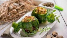 Le zucchine farcite con tonno e uova di quaglia Le zucchine farcite con tonno e uova di quaglia