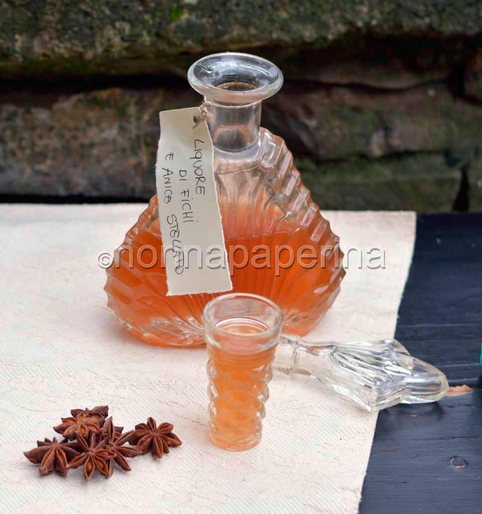 LIQUORE DI FICHI E ANICE STELLATO – rosolio di fichi