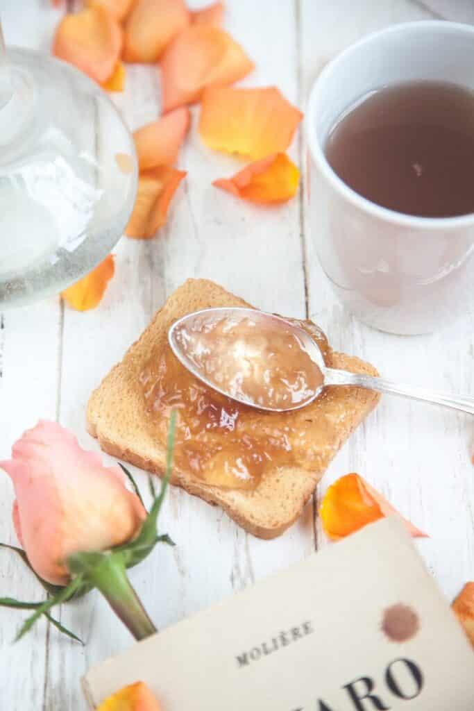 confettura ai petali di rosa